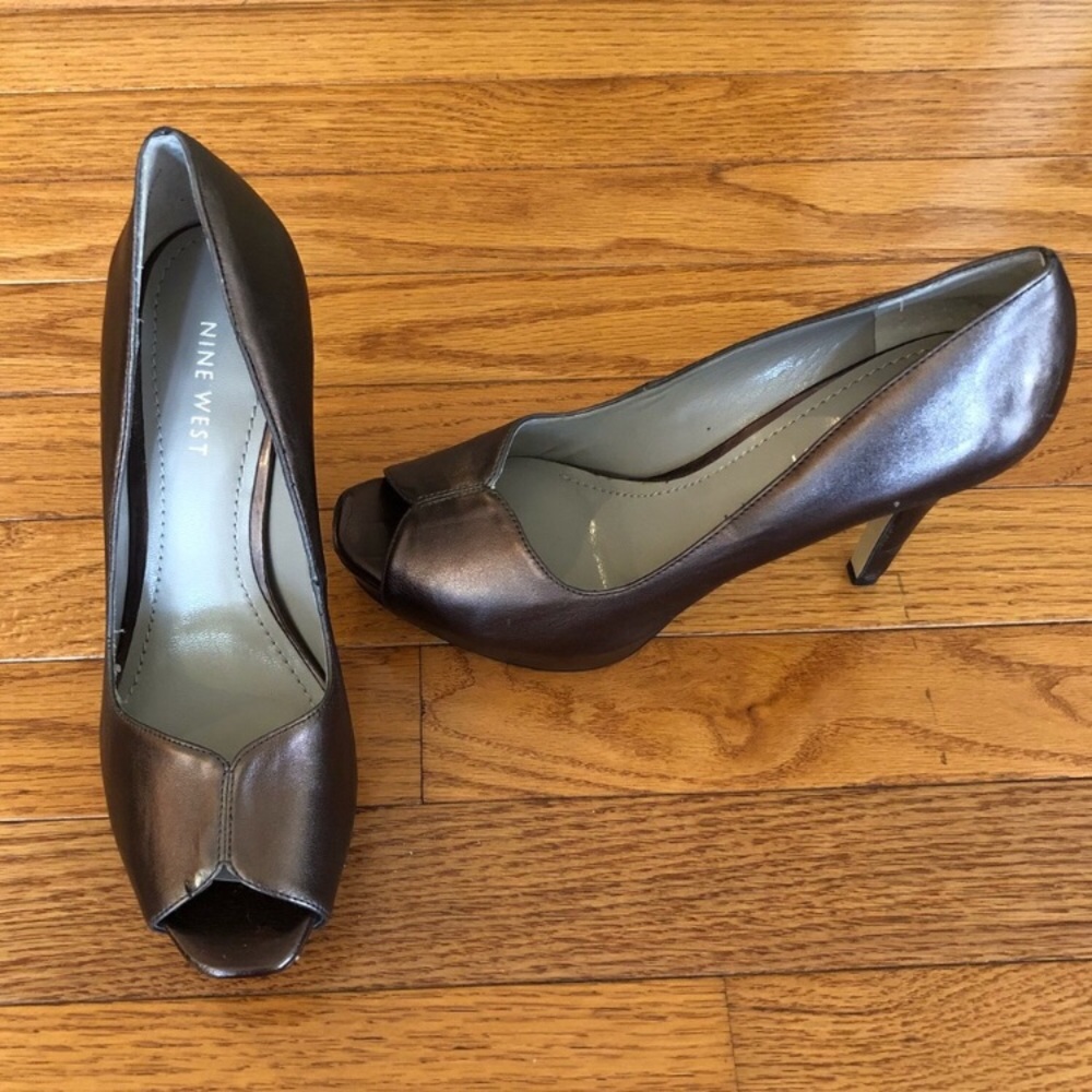Nine West Women’s Bonfire Pump